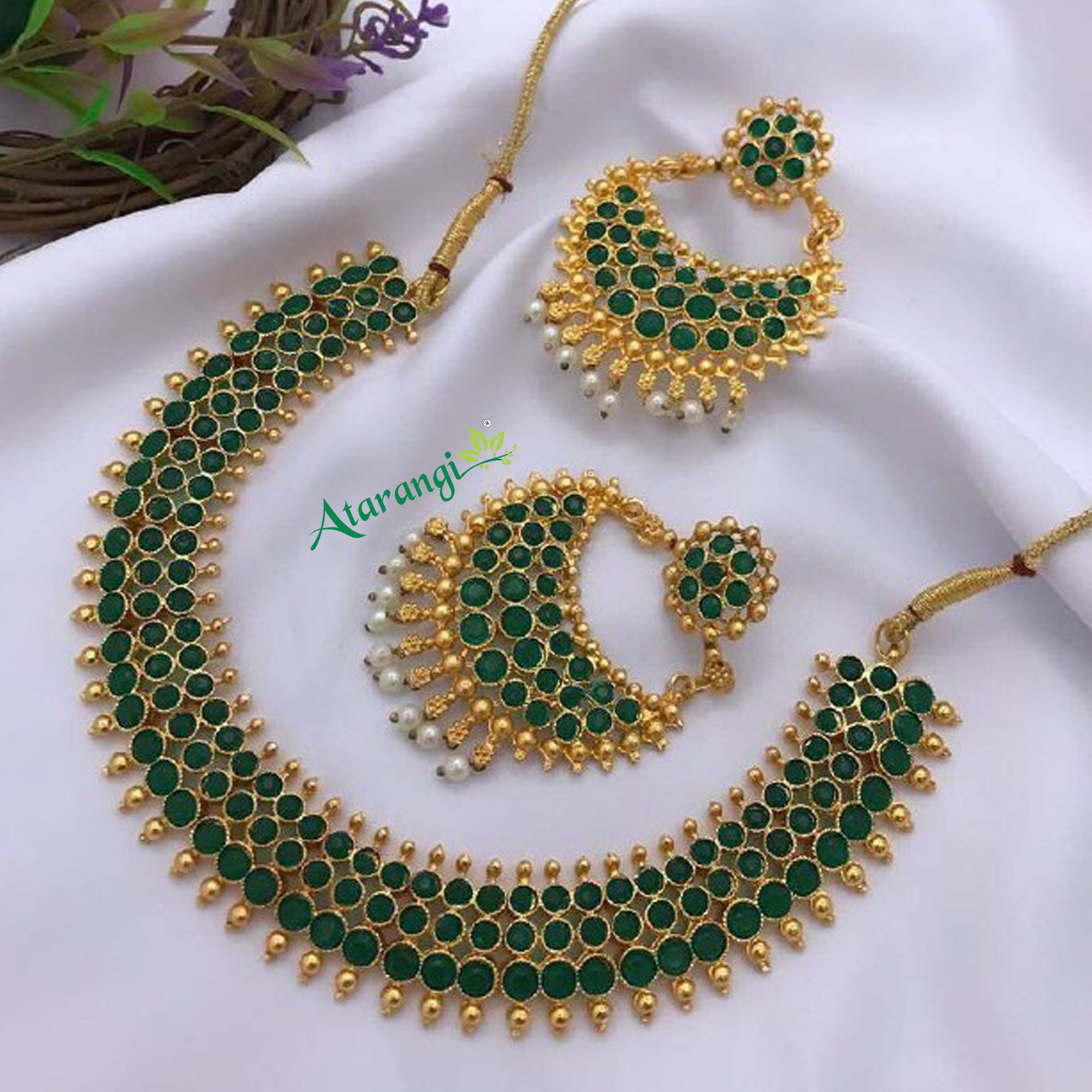 Green Round Stone Necklace Set
