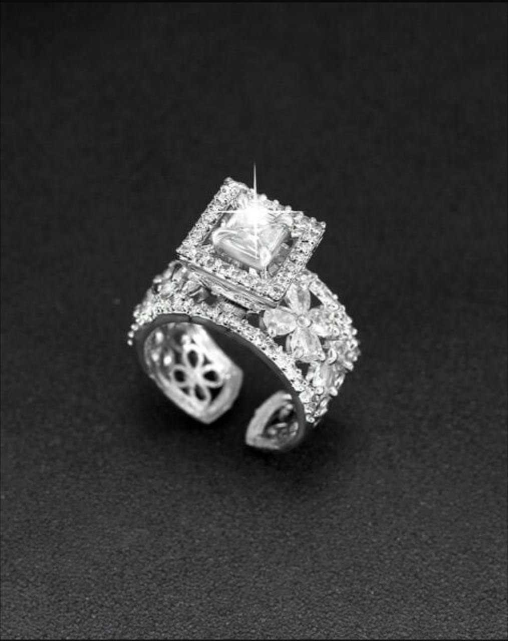 Square Diamond Finger Ring - Silver