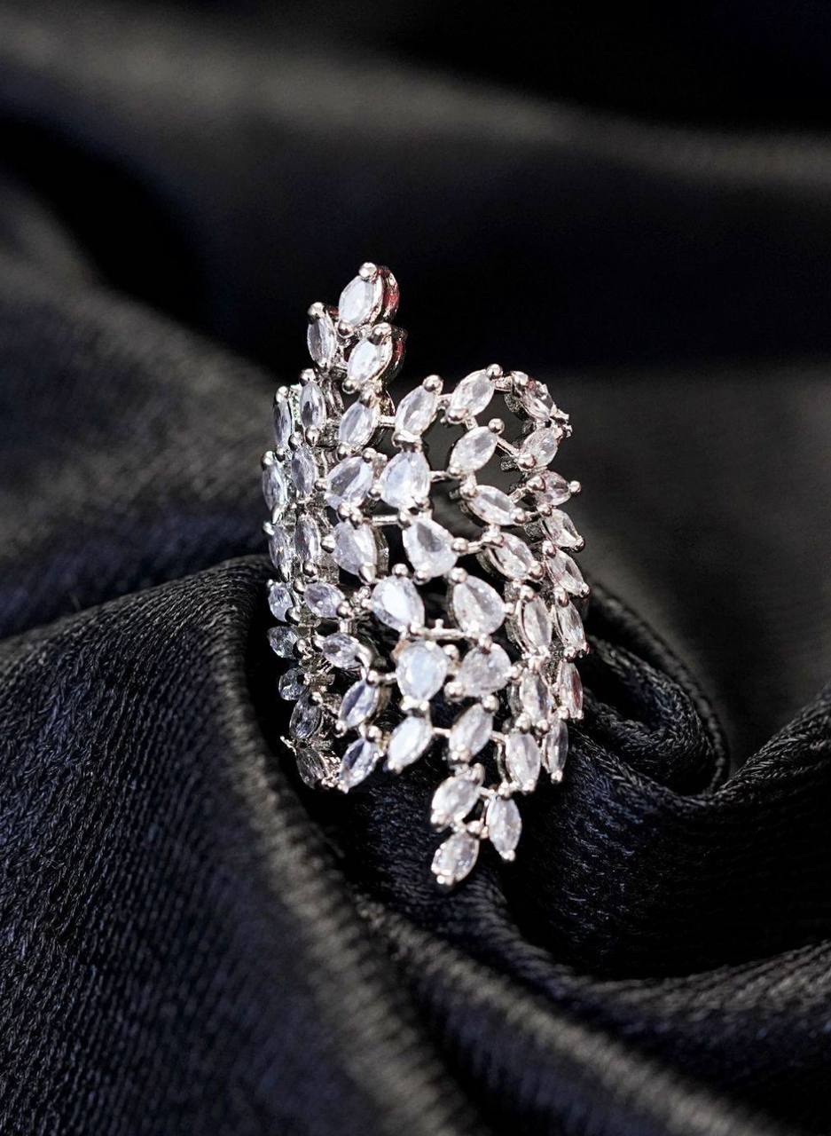 Elegant Silver Leaf Finger Ring for Women – Adjustable Party Wear Jewelry