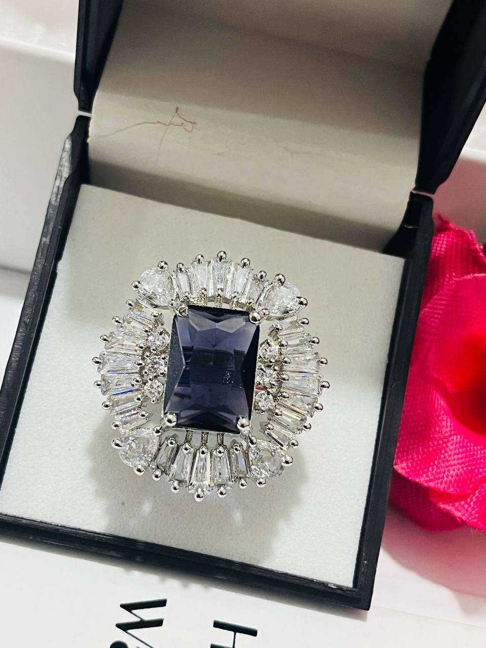 Black Square Cut Finger Ring