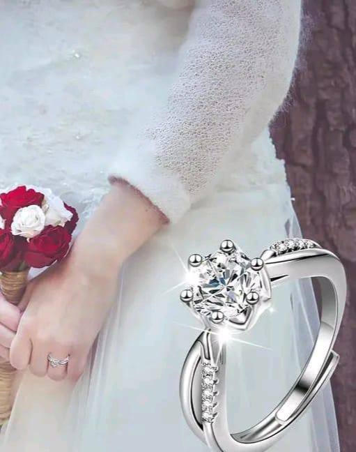 Solitaire Diamond Engagement Ring for Women