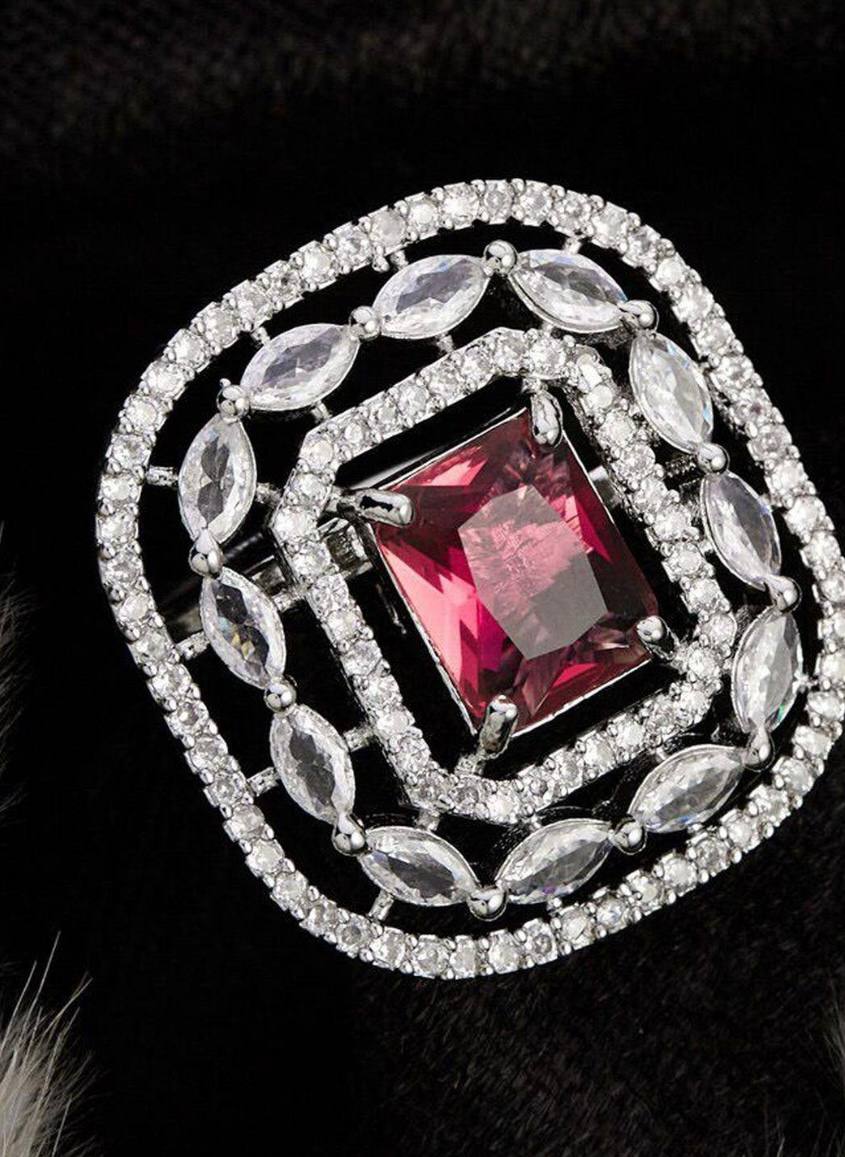 Luxury Red Gemstone Square Designer Finger Ring for Women
