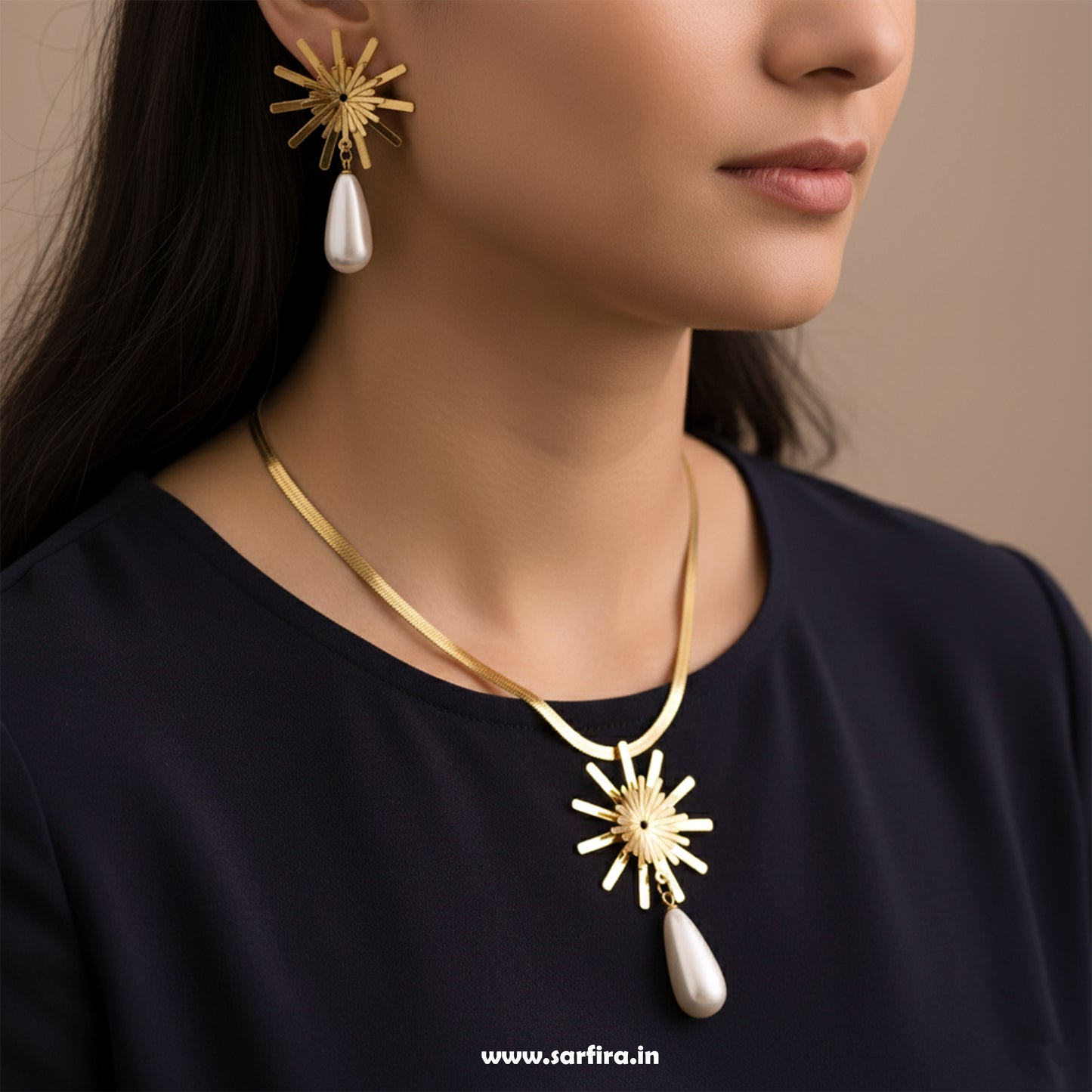 Anti-Tarnish Gold Starburst Pendant & Pearl Drop Set