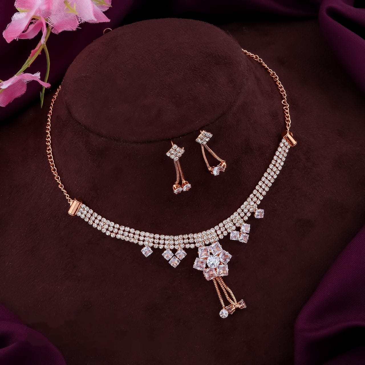 Diamond Choker Necklace Set