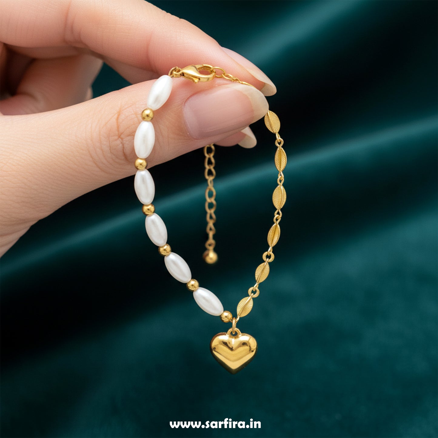 Anti-Tarnish Gold Half Pearl Half Leaf Bracelet