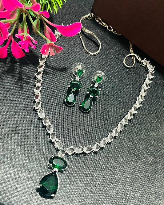 Green Teardrop Necklace Set – Elegant Party Wear Jewelry