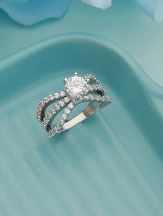 Elegant Split Band Diamond-Style Finger Ring for Women