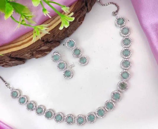 Pista Round Shape Cubic Zirconia Necklace Set