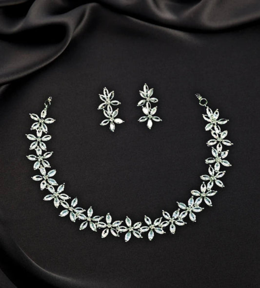 Crystal Floral Necklace & Earrings Set – Elegant Silver-Tone Jewelry
