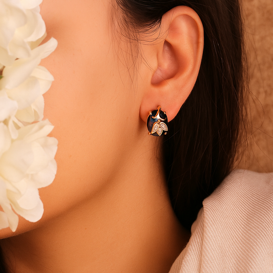 Stylish Black Stone Leaf Design Stud Earrings