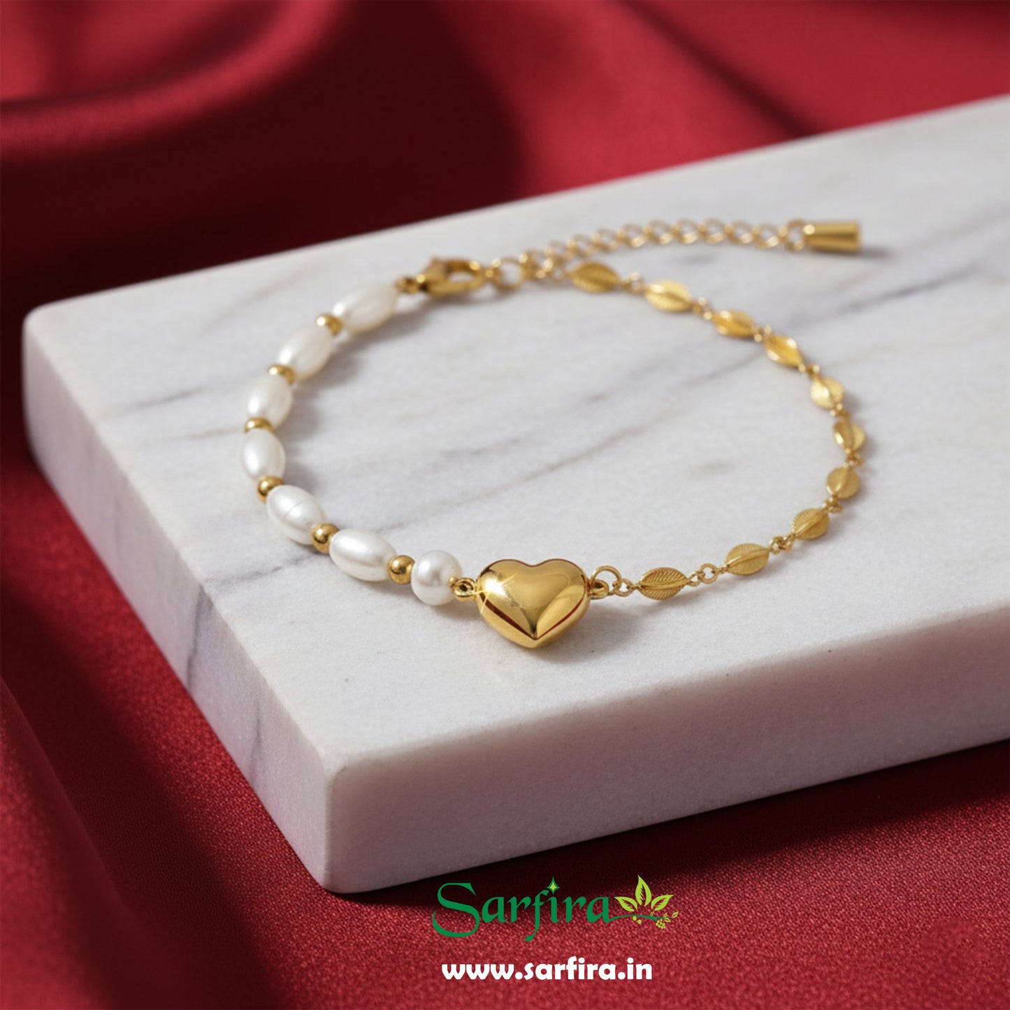 Anti-Tarnish Gold Half Pearl Half Leaf Bracelet