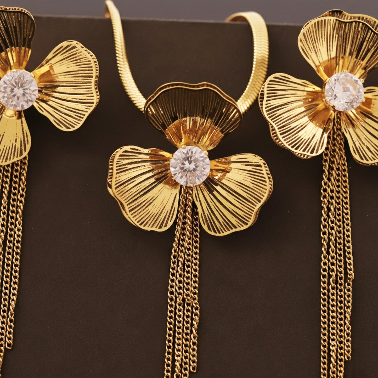 Anti-Tarnish Gold Flower Tassel Necklace & Earring Set