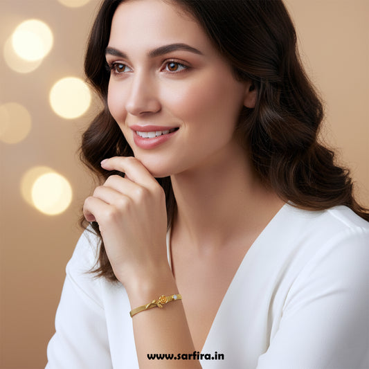 Rose Charm Mesh Bracelet