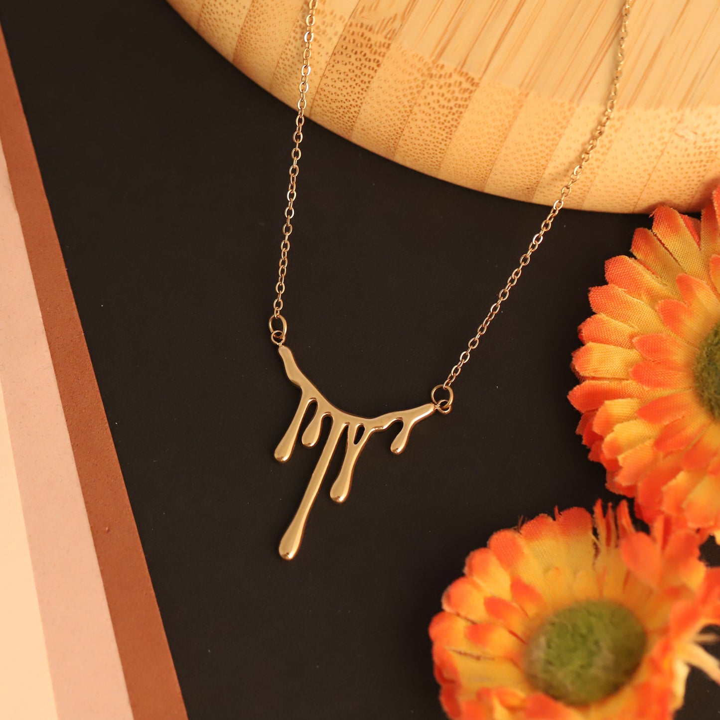Anti-Tarnish Gold Drip Pendant Chain Necklace